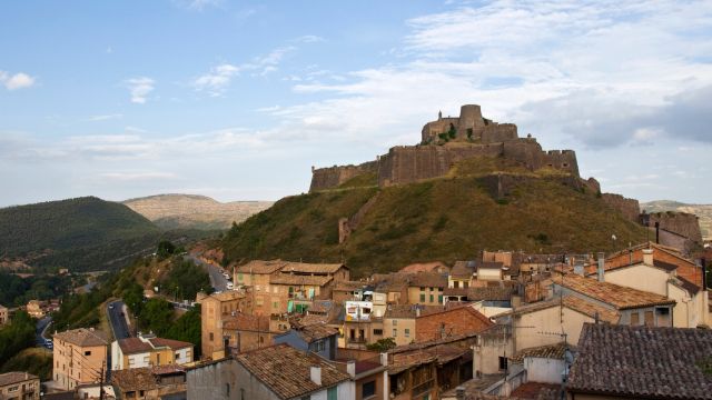 7 pueblos bonitos cerca de barcelona cardona