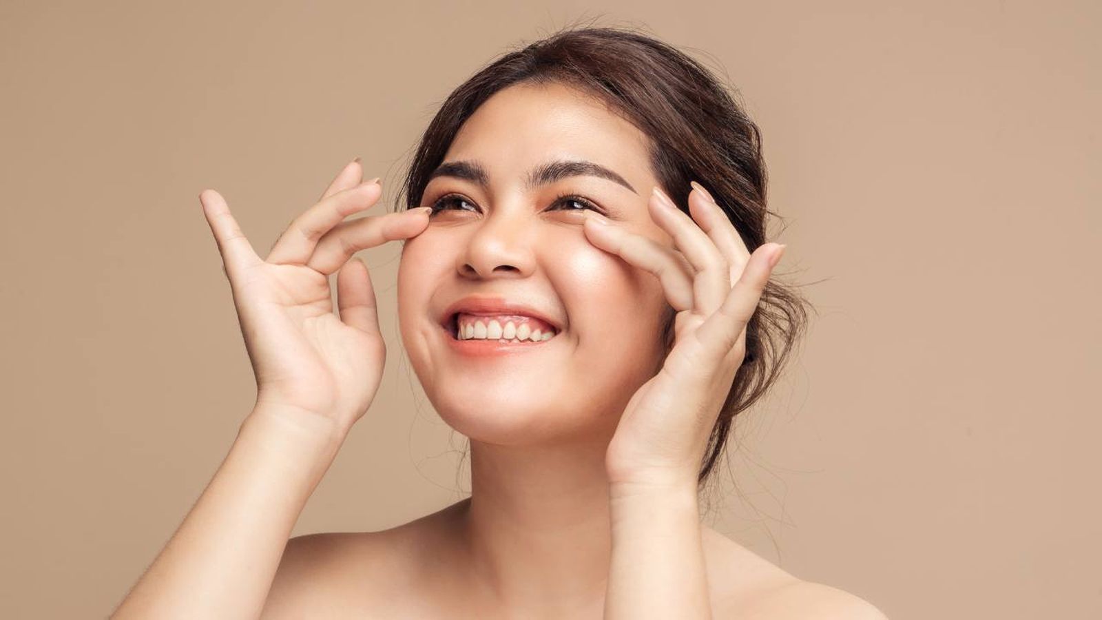 remedios caseros para desinflamar las ojeras y exfoliar y aclarar la piel portada