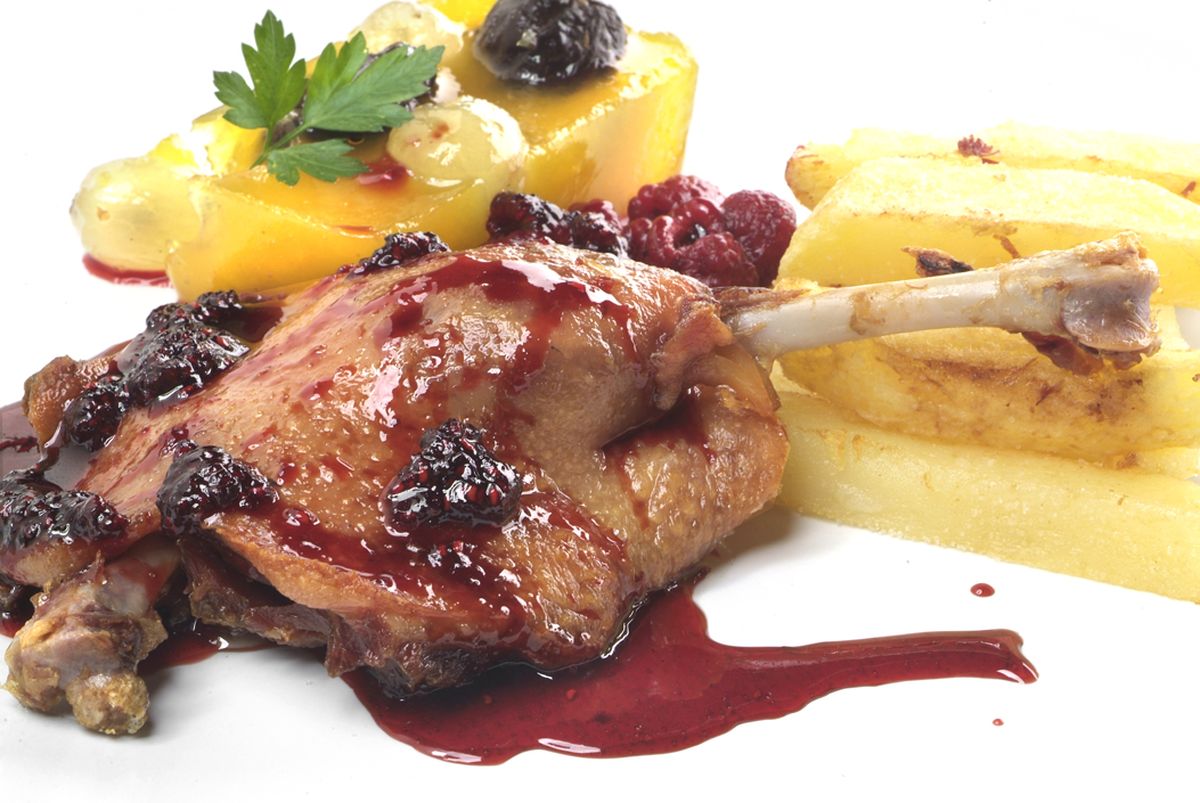 CONFIT DE PATO CON LADRILLO DE FRUTAS SECAS