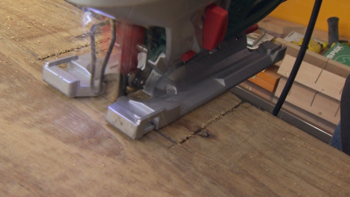 Mesa con traviesas paso 3