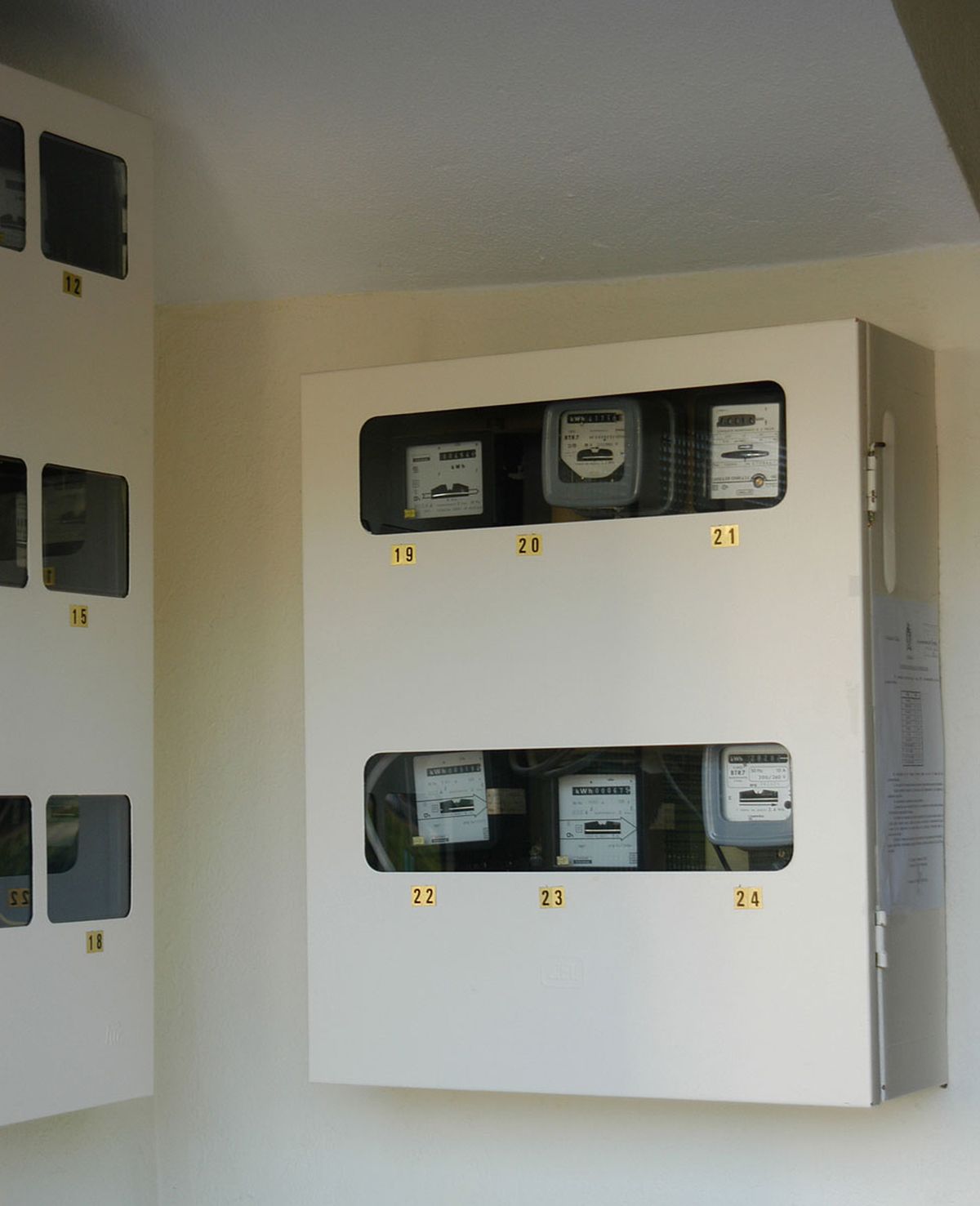 Cómo funciona un magneto térmico paso 1