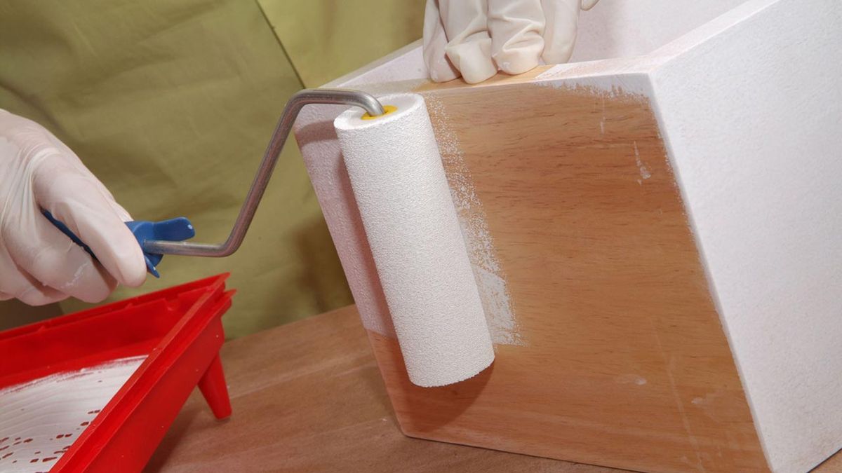 Pintar y colocar estantes de madera paso 2