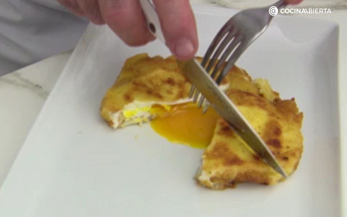 Los huevos al cielo quedan crujientes por fuera y cremosos por dentro