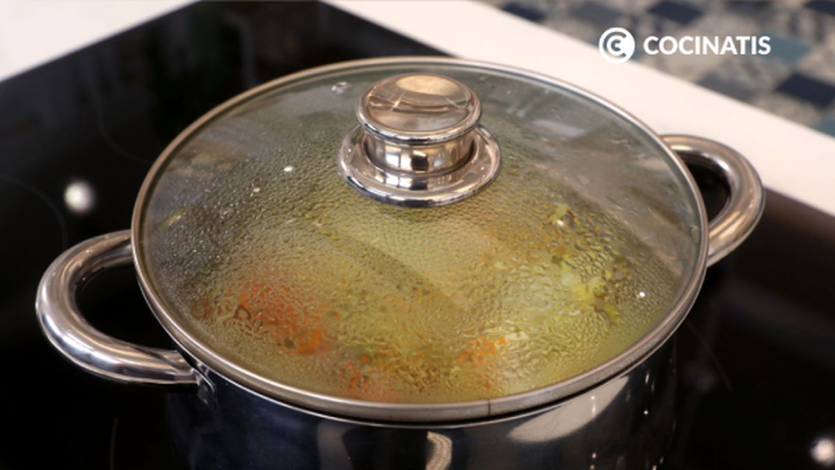 CTIS1014 receta sopa juliana paso 4