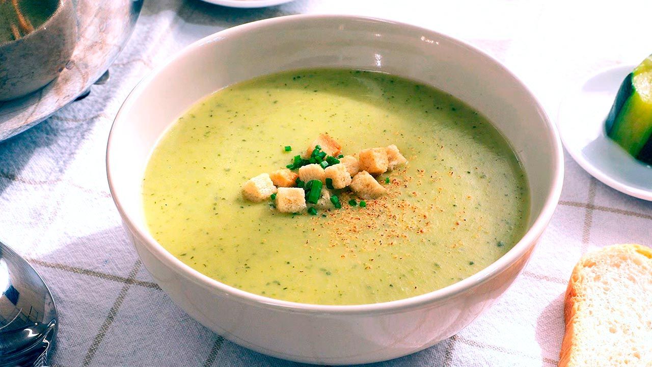 5 recetas fáciles con calabacín y 3 formas de prepararlo  crema de claabacín