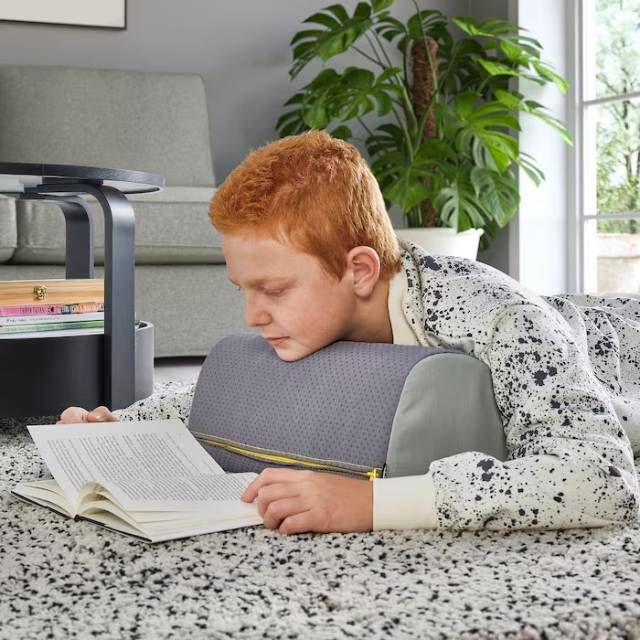reposapies multifuncional ikea