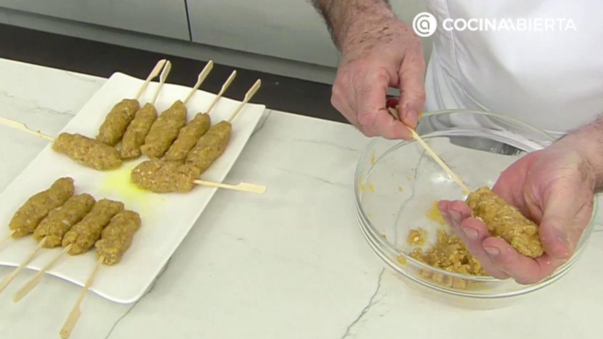 brochetas de pollo jugosas