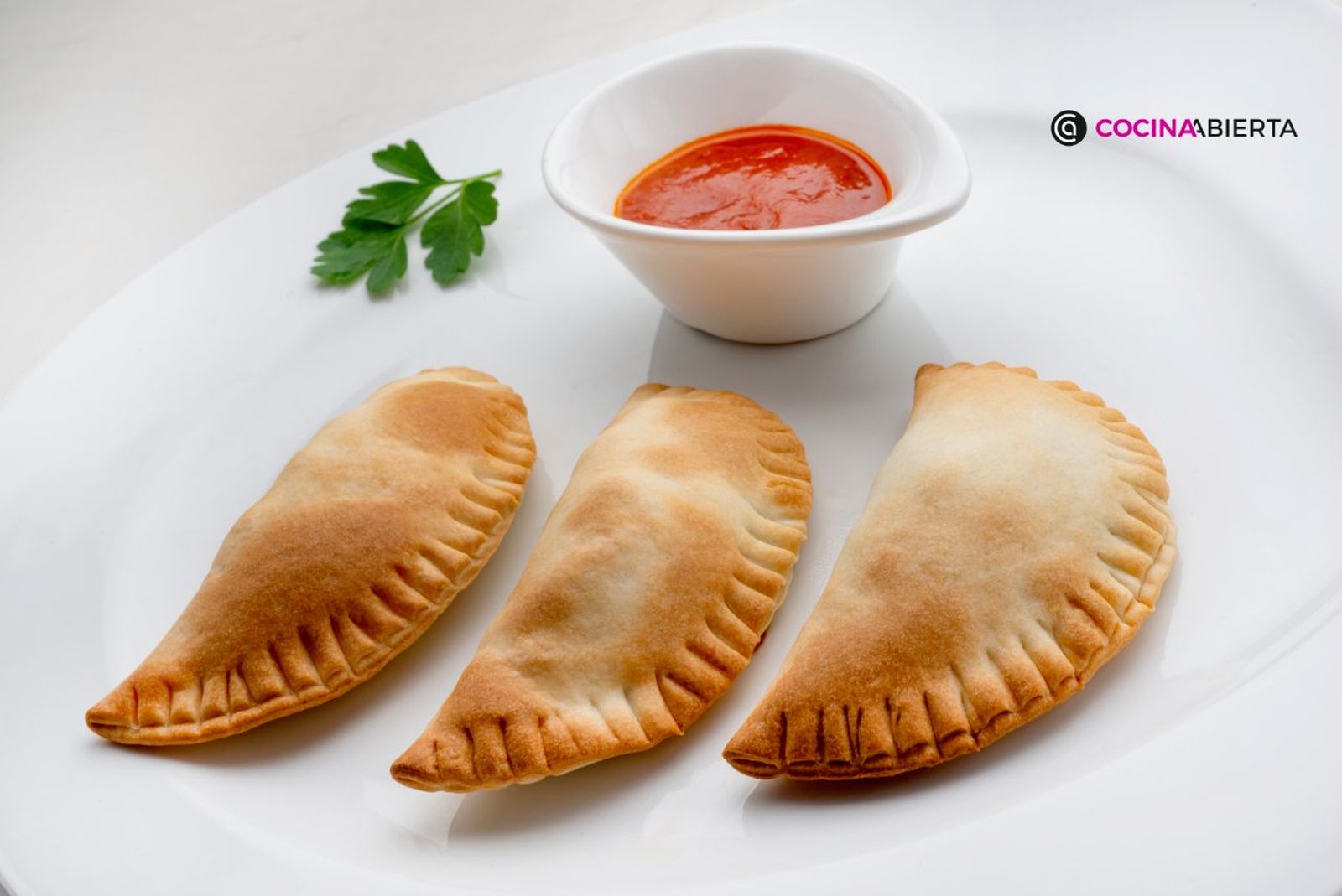 Receta de empanadillas de espinaca y huevo, fácil y deliciosa
