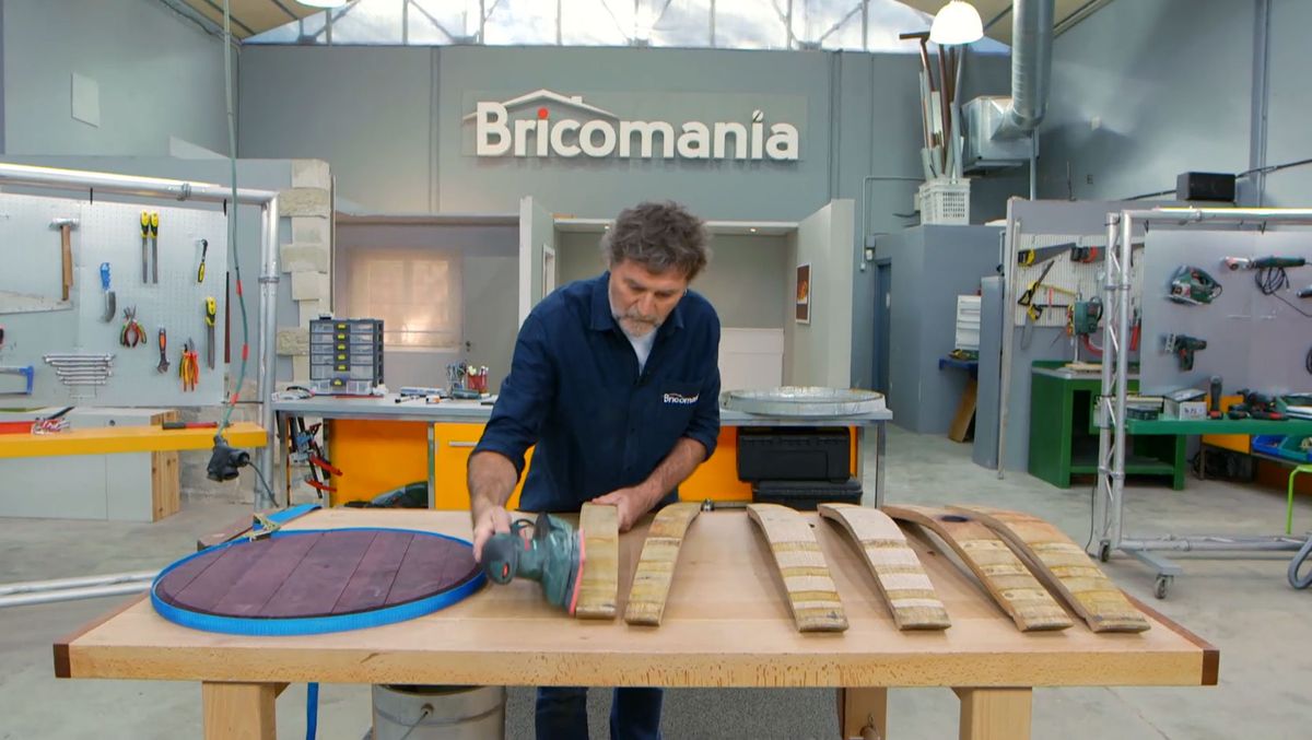 Cómo hacer una mesa con una barrica paso 3