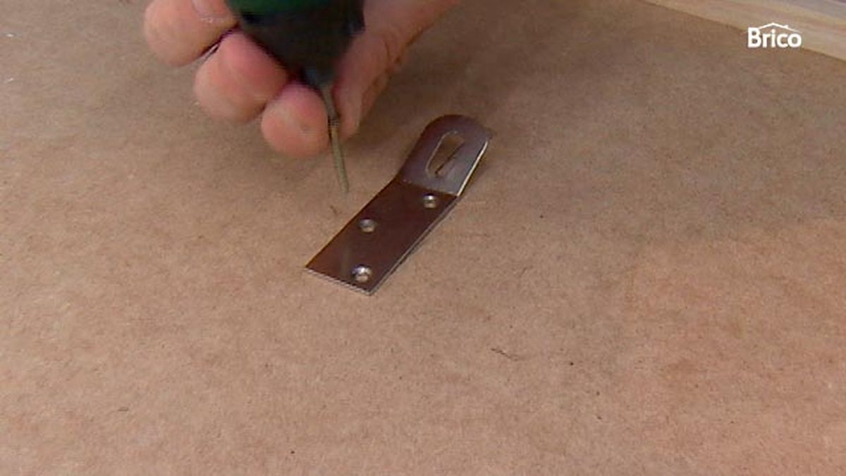 Cómo hacer un cabecero con una puerta paso 10