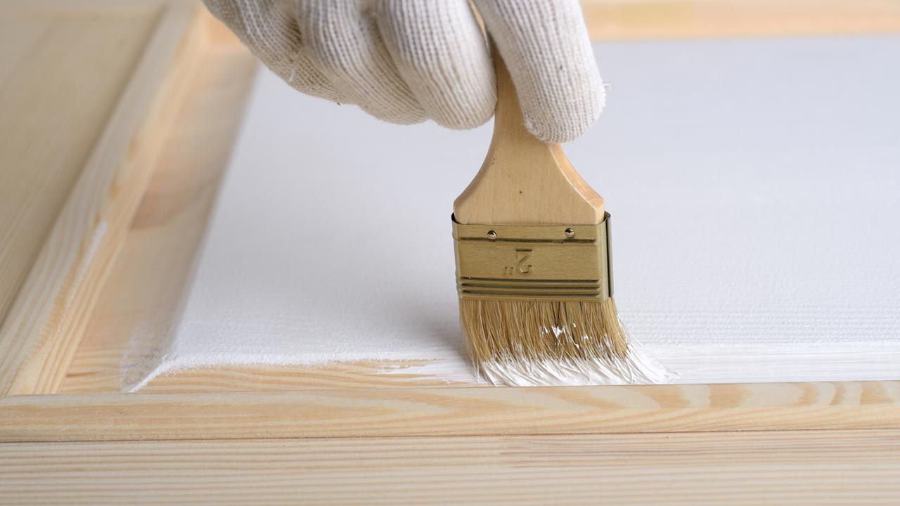 cómo pintar puertas de madera