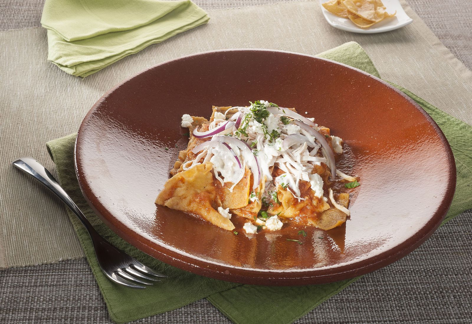 CABI0056 Enrique Chilaquiles con pollo xl